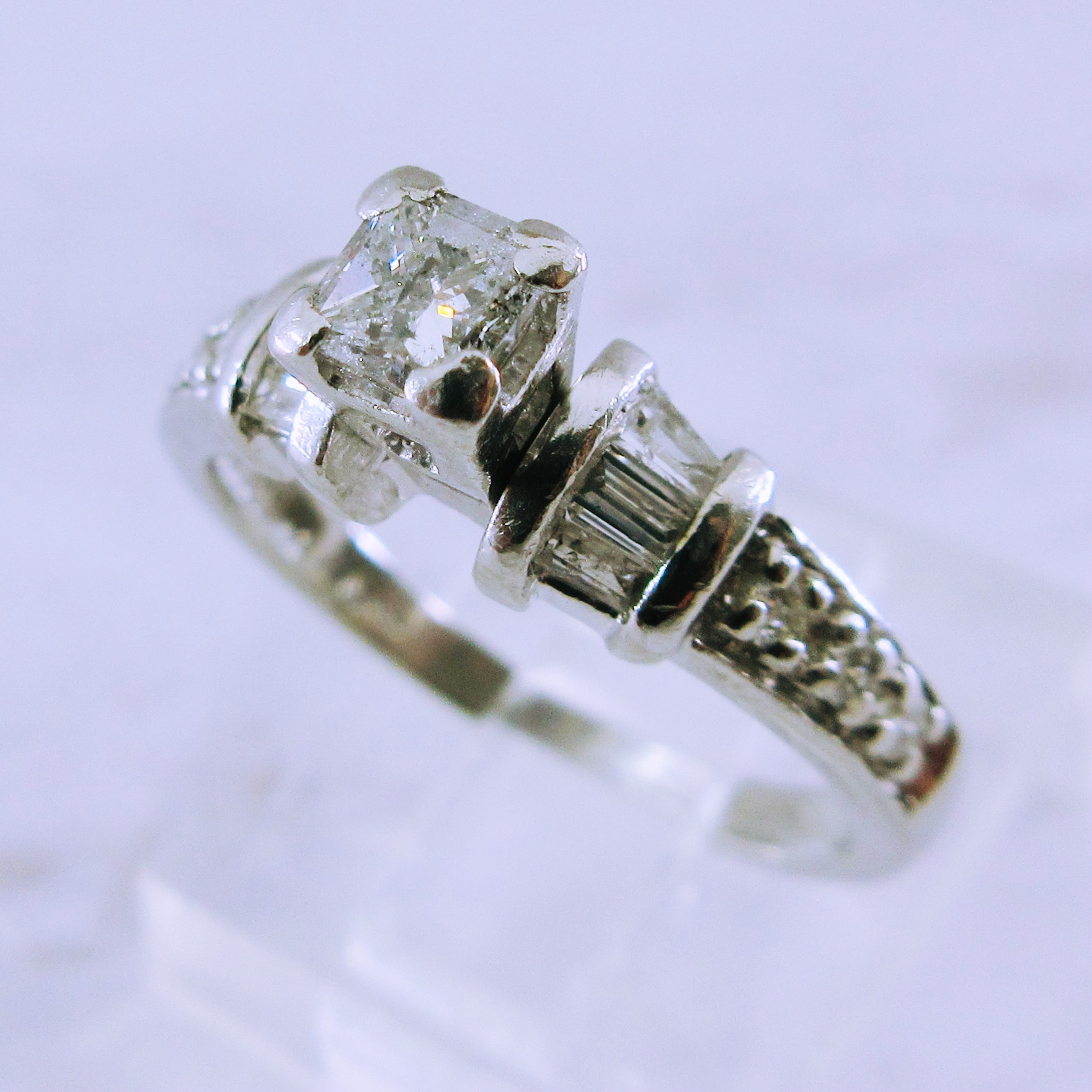 Women's Platinum Diamond Engagement Ring - Royal City Jewellers & Loans ...
