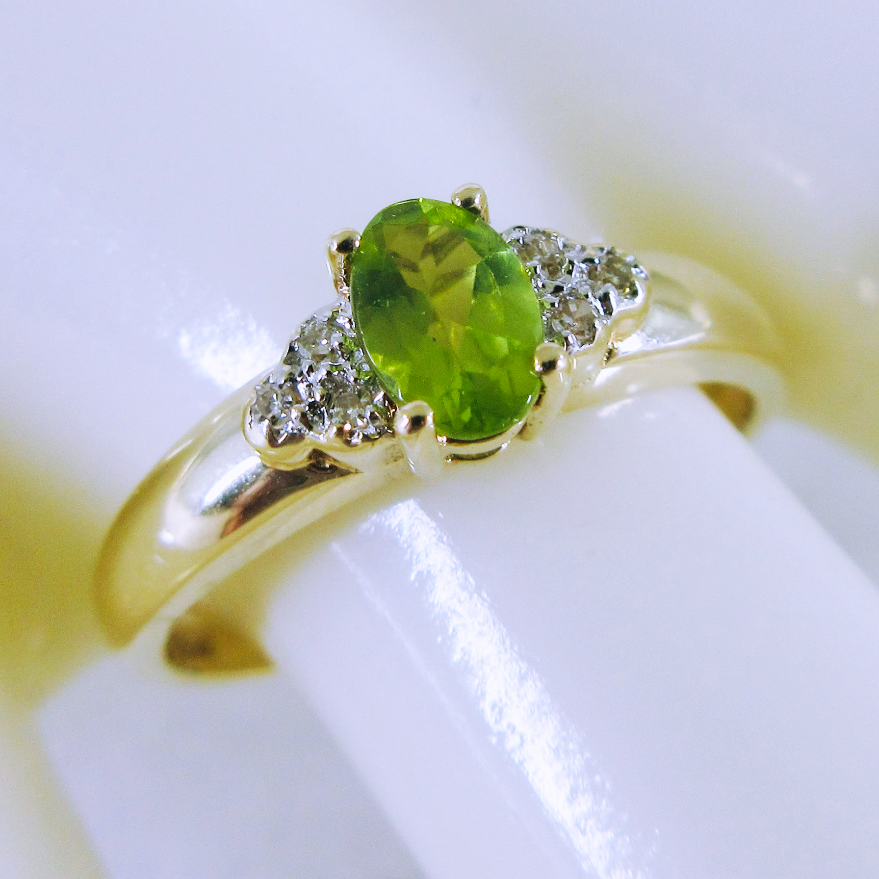 10K Yellow Gold Peridot and Diamond Ring