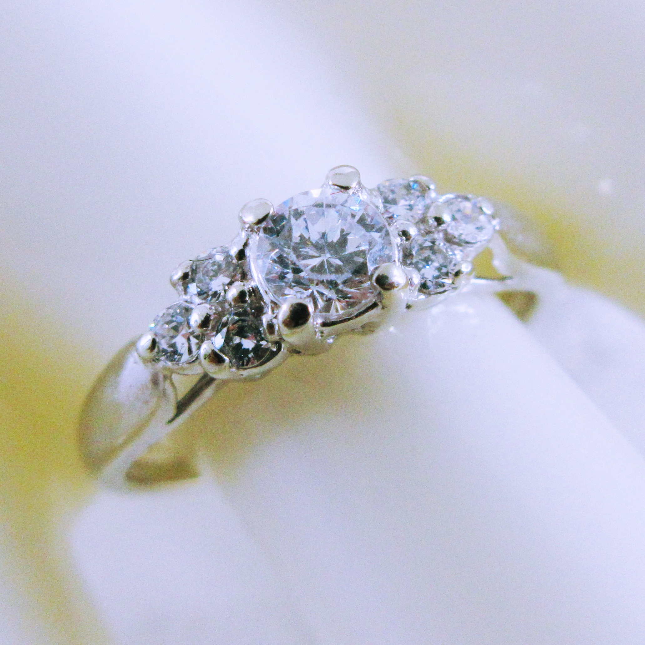 10K White Gold Cubic Zirconia Ring