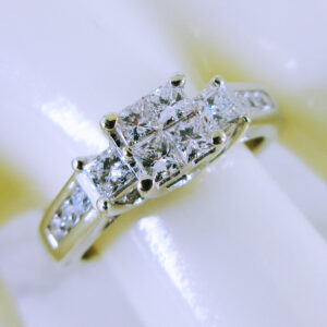 14K White Gold Diamond Engagement Ring