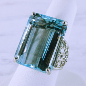 18K White Gold Genuine Aquamarine Dinner Ring