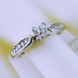Platinum Diamond Engagement Ring