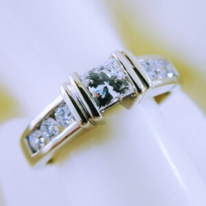 14K White Gold Diamond Engagement Ring
