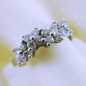 18K White Gold Diamond Wedding Band