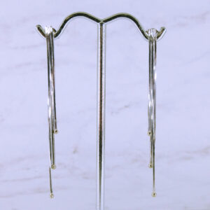14K White Gold Hanging Earring