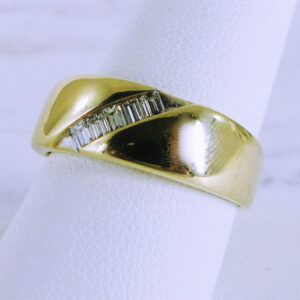 10K Yellow Gold Diamond Wedding Band