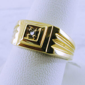 10K Yellow Gold Diamond Ring