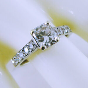 14K White Gold Diamond Engagement Ring