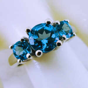 14K White Gold Topaz Ring