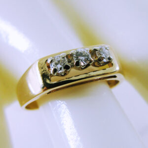 14K Yellow Gold Diamond Ring