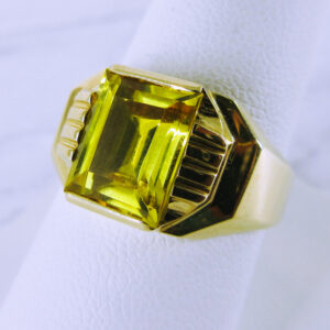 10K Yellow Gold Ring with Yellow Stone
