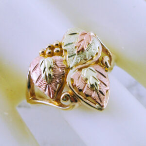 10K Yellow and Rose Gold 3-Leaf Ring