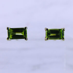 [NEW] Sterling Silver Peridot Emerald-Cut Stud Earrings