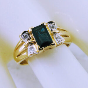 14K Yellow Gold Sapphire and Diamond Ring