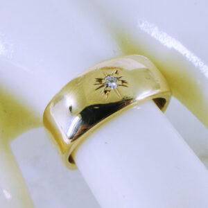 10K Yellow Gold Pinky Ring with Diamond