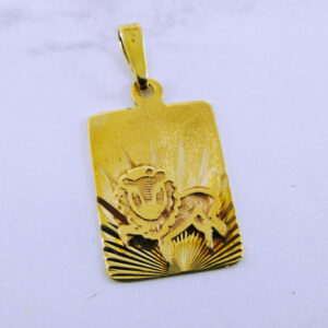 10K Yellow Gold Leo Pendant