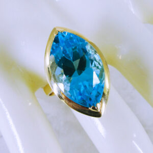 14K Yellow Gold Coloured Gemstone Ring